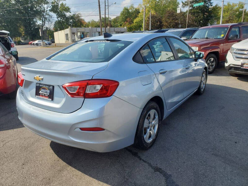 2018 Chevrolet Cruze LS Auto