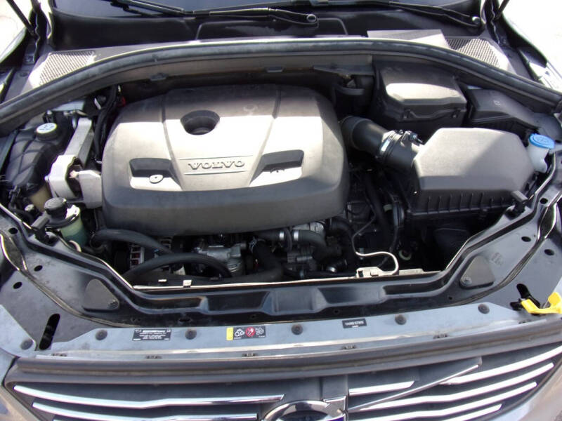 2016 Volvo XC60 T5 Drive-E Premier