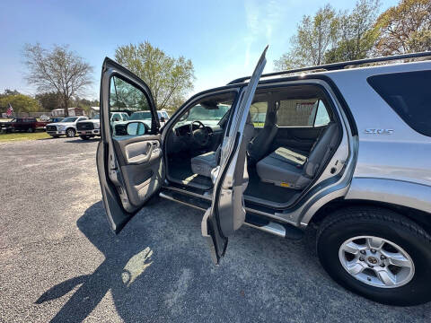 2005 Toyota Sequoia SR5