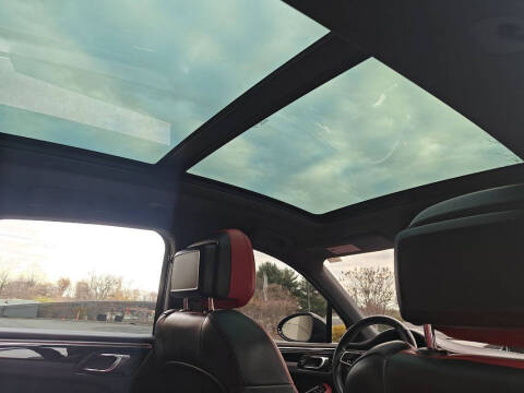 2018 Porsche Macan S