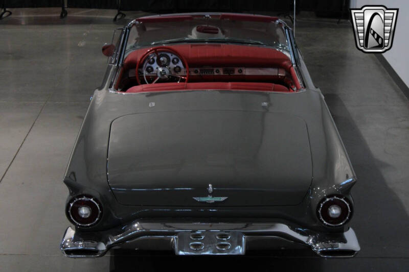 1957 Ford Thunderbird