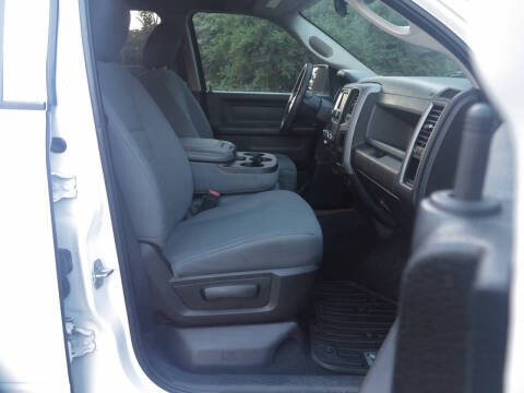 2017 RAM 1500 Express