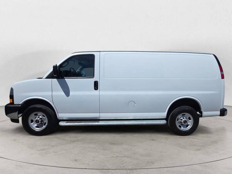 2024 GMC Savana 2500