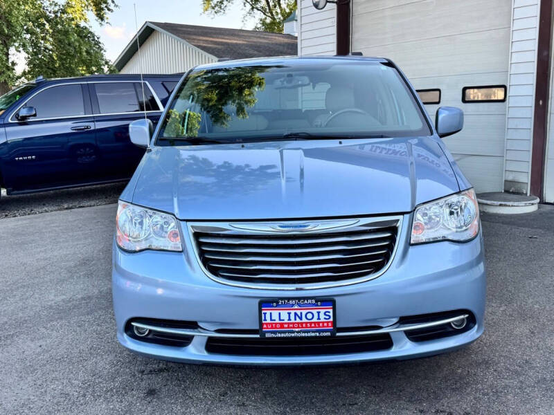 2016 Chrysler Town and Country Touring