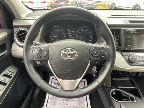 2017 Toyota RAV4 XLE