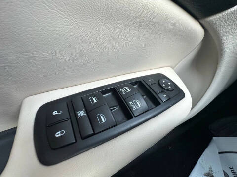 2016 Chrysler 200 Limited Platinum