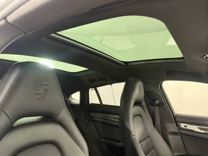 2023 Porsche Panamera