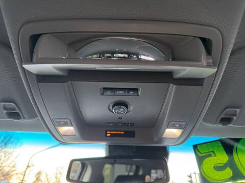 2017 GMC Yukon XL SLT