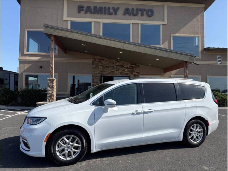 2022 Chrysler Pacifica Touring L