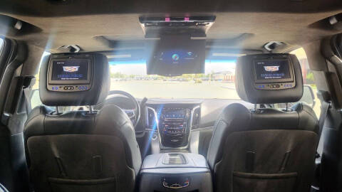 2018 Cadillac Escalade Platinum