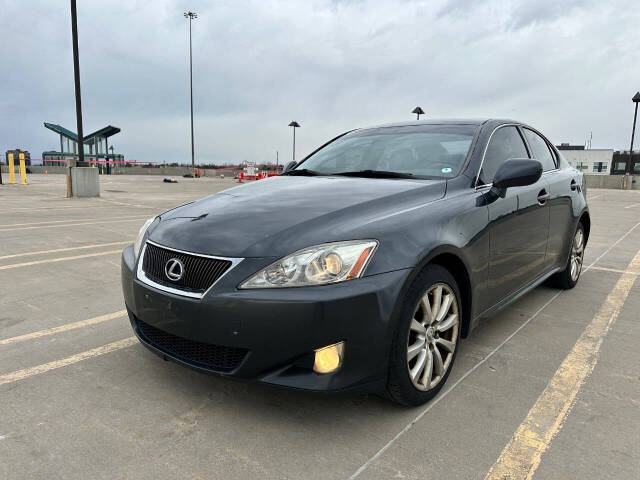 2008 Lexus IS 250 photo 3