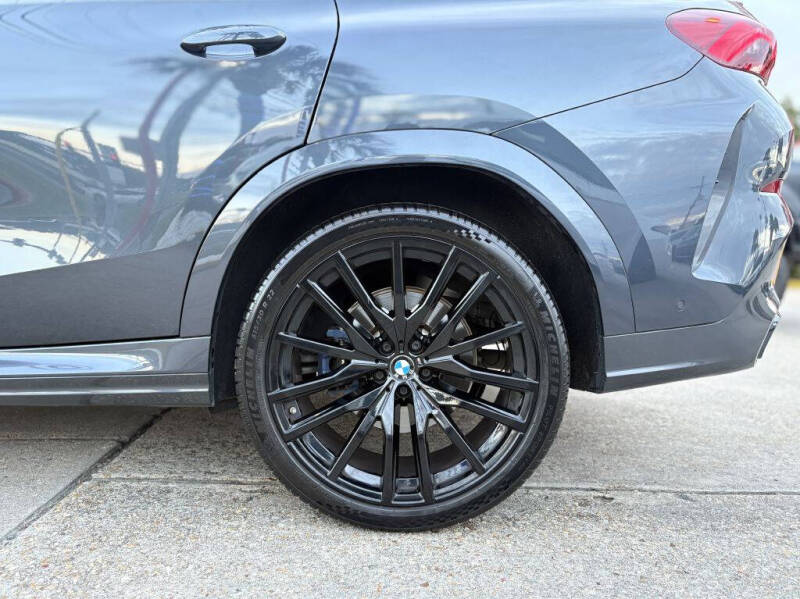 2022 BMW X6 xDrive40i