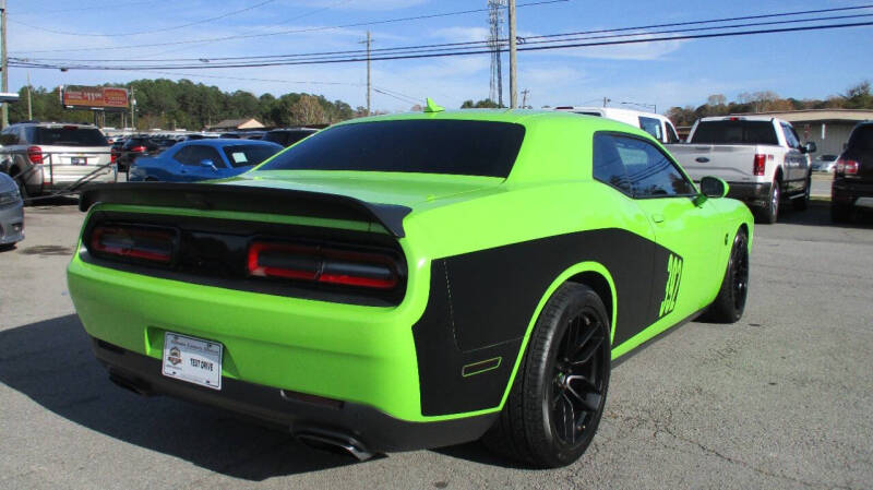 2015 Dodge Challenger SRT 392