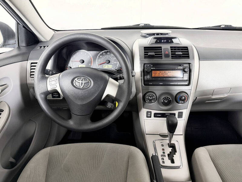 2012 Toyota Corolla LE