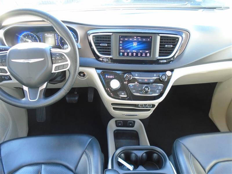 2021 Chrysler Voyager LXi