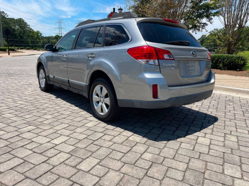 2010 Subaru Outback 2.5i Limited