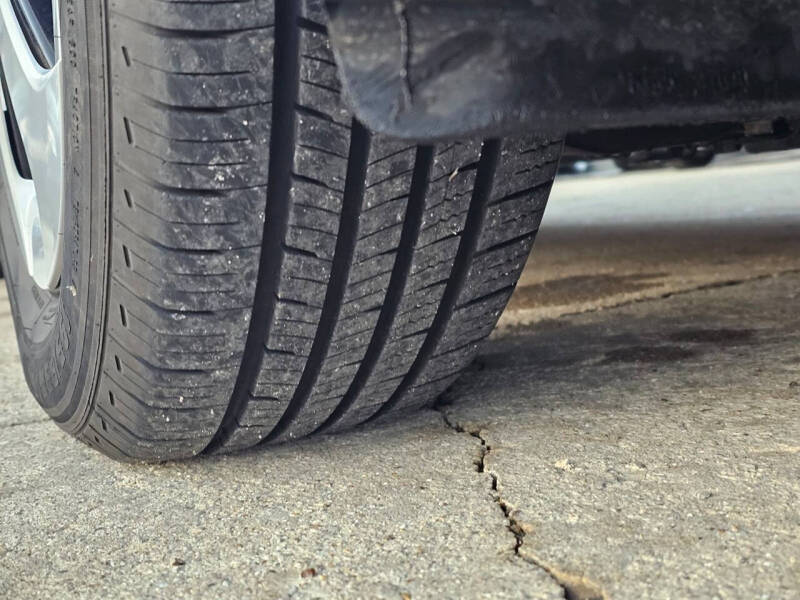 2014 Toyota Prius Three