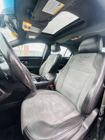 2018 Ford Taurus SHO