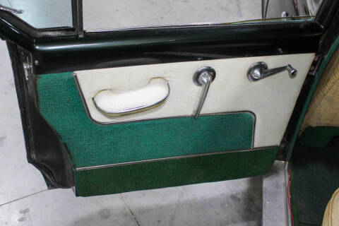 1953 Kaiser Manhattan