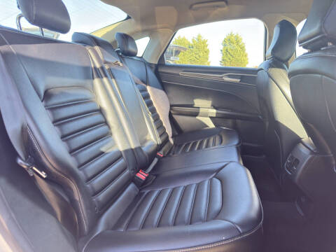 2020 Ford Fusion SEL