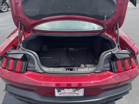 2025 Ford Mustang Dark Horse