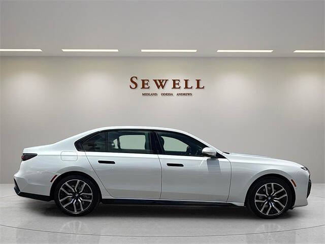 2025 BMW 7 Series 760i xDrive