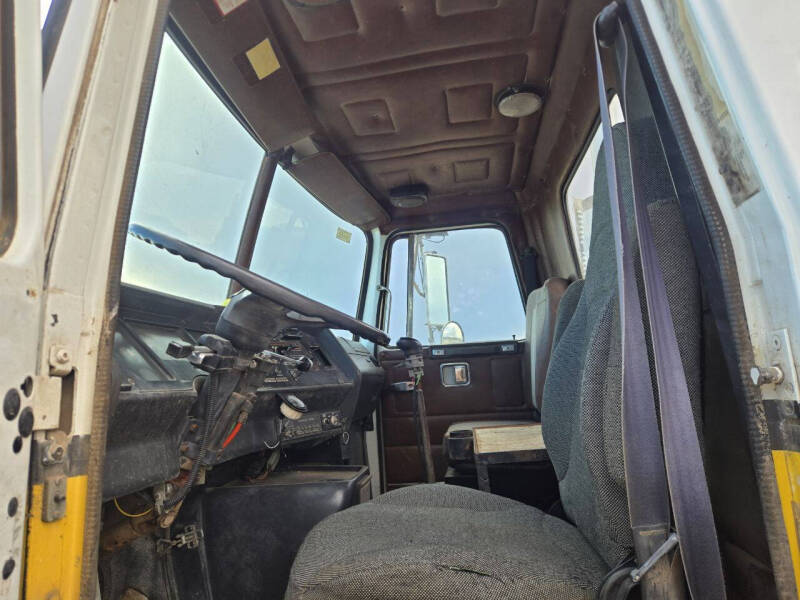 1994 Volvo WG64T