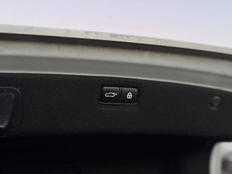 2015 Hyundai Genesis 5.0L