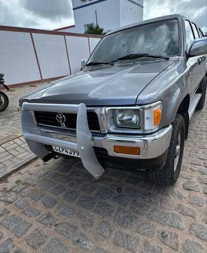 1999 Toyota Hilux