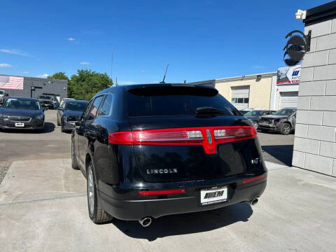 2018 Lincoln MKT Premiere