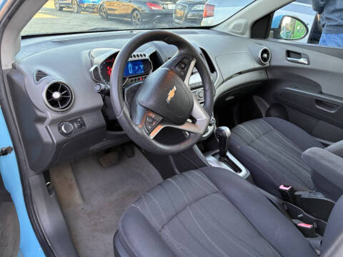 2014 Chevrolet Sonic LT Auto