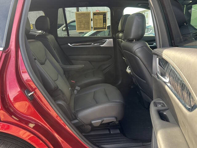 2023 Cadillac XT6 Premium Luxury