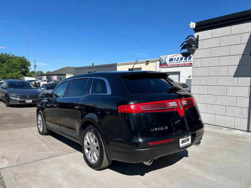 2018 Lincoln MKT Premiere