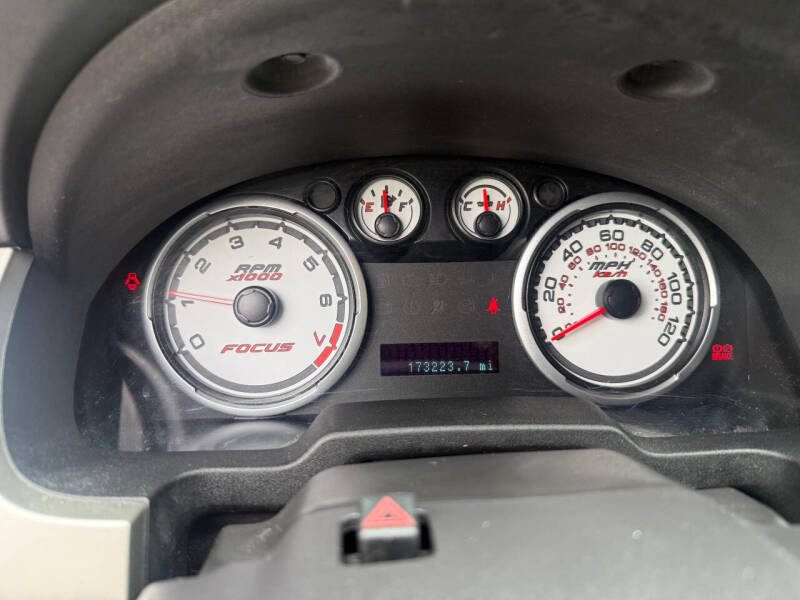 2009 Ford Focus SES
