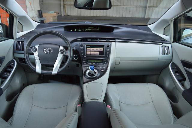 2010 Toyota Prius II