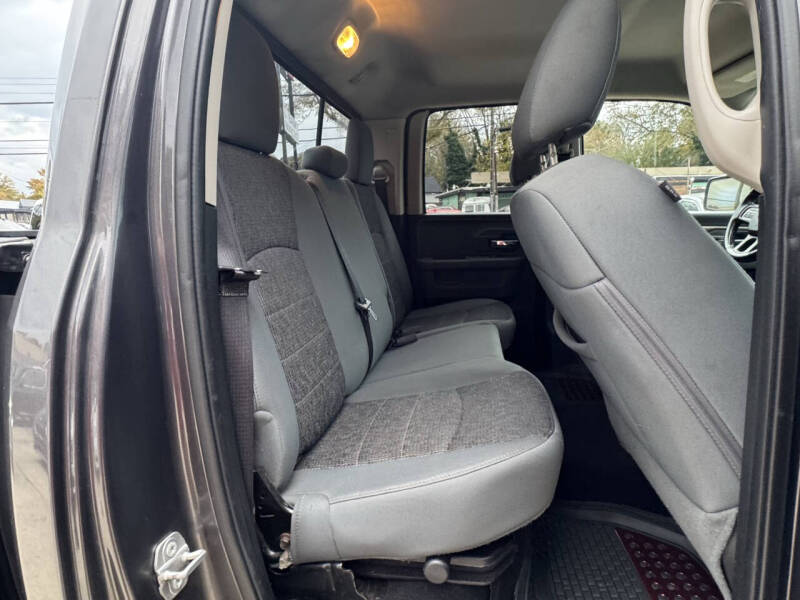 2017 RAM 1500 Big Horn