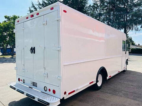 2008 Freightliner MT45 Chassis