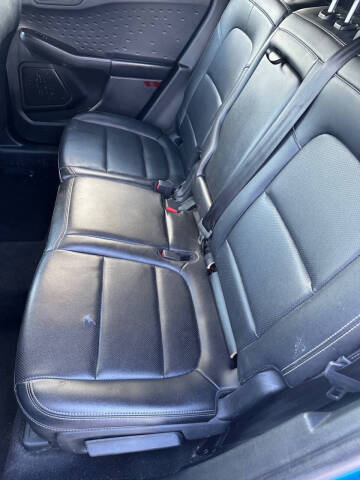 2020 Ford Escape SEL