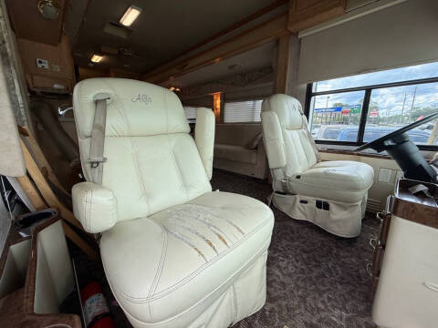2005 Freightliner XCS Chassis
