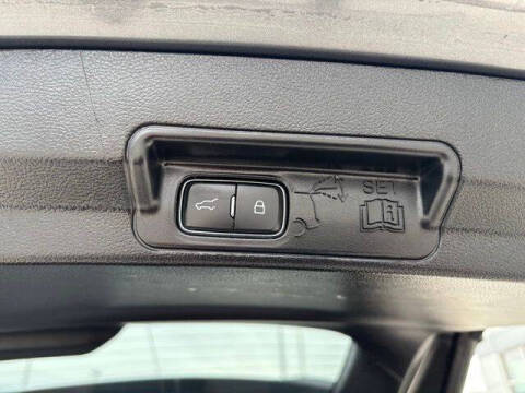 2022 Ford Explorer Hybrid Platinum