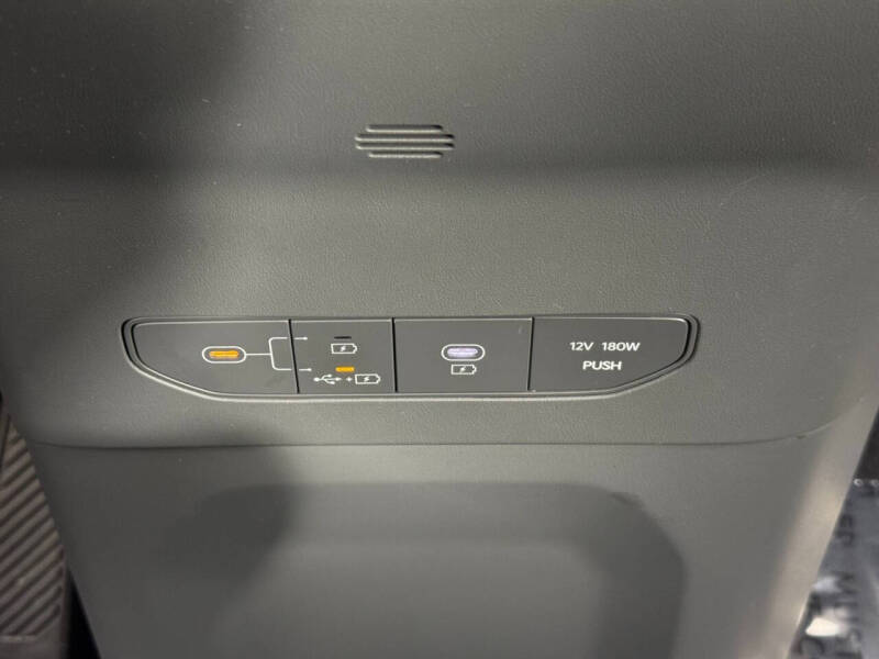 2024 Kia EV9 Light Long Range