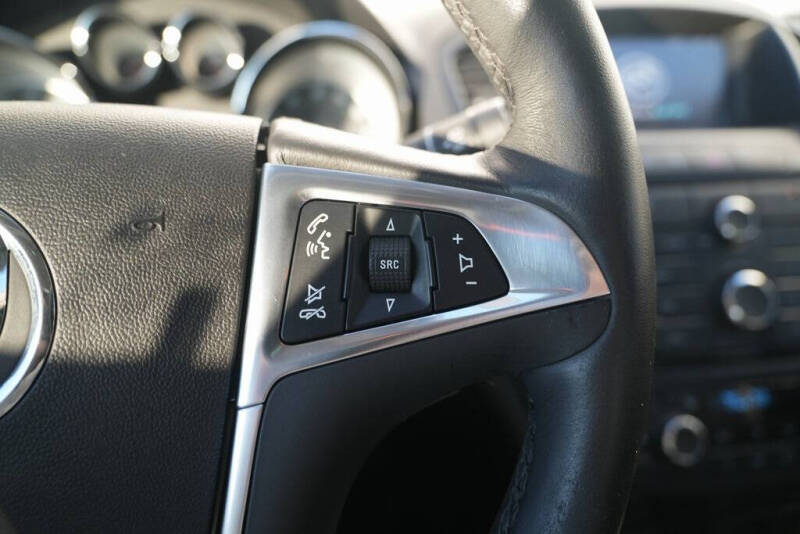 2013 Buick Regal Premium 1