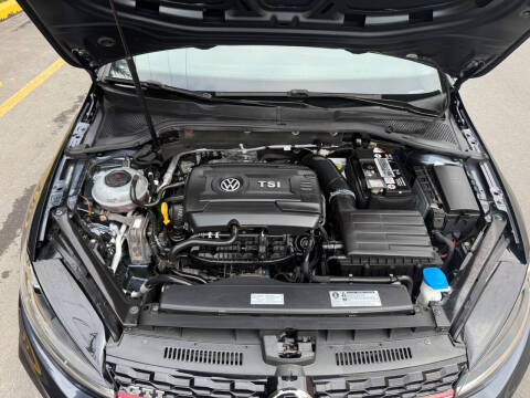 2018 Volkswagen Golf GTI S