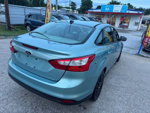 2012 Ford Focus SE