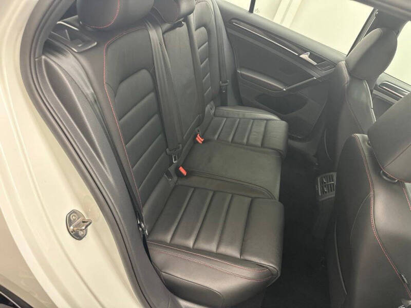 2017 Volkswagen Golf GTI SE