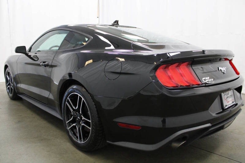 2021 Ford Mustang EcoBoost