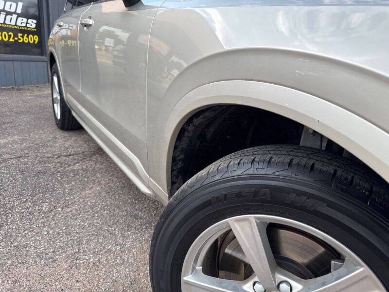 2016 Volvo XC90 T5 Momentum