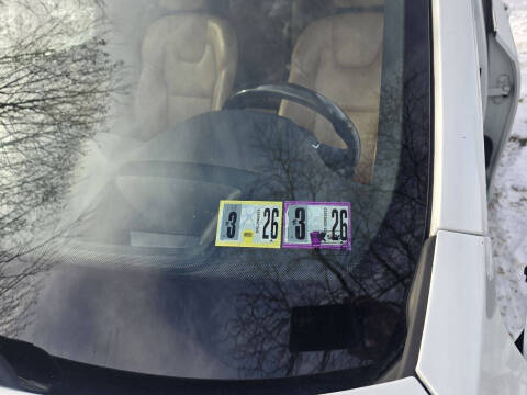 2016 Volvo XC90 T6 Momentum