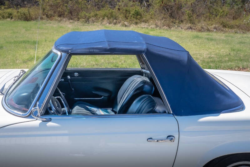 1967 Mercedes-Benz 250