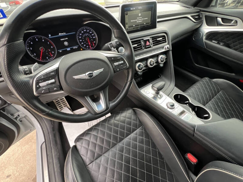 2019 Genesis G70 3.3T Advanced